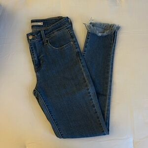 Levi’s 721 High Rise Skinny Jean